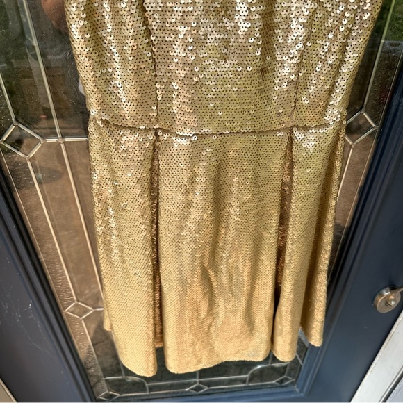 Gold matte shiny sequin sleeveless fit and flare v neck medium dress knee length - Picture 4 of 6